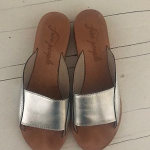 Free People Slides-size 36